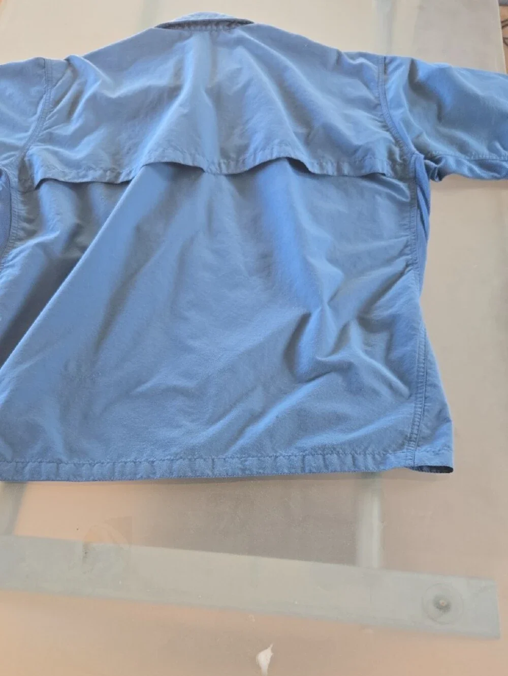 Mountain Hardwear Men's Short-Sleeve Shirt Jacket in Blue